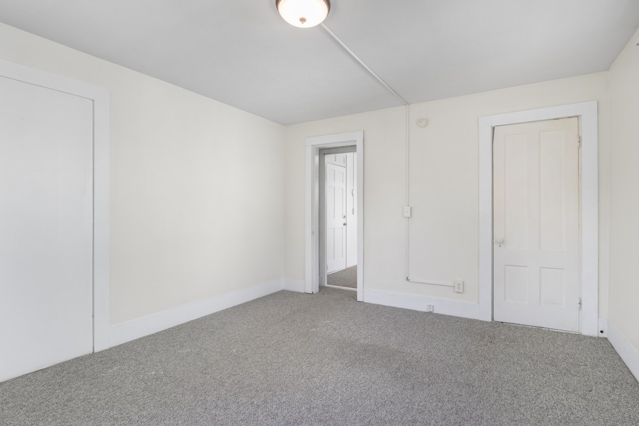 48 Storer Street - Photo 5 of 12