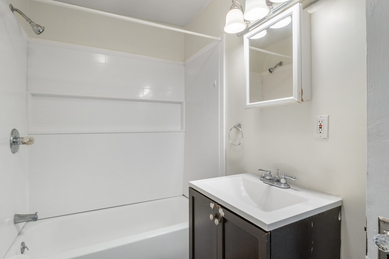 48 Storer Street - Photo 7 of 12