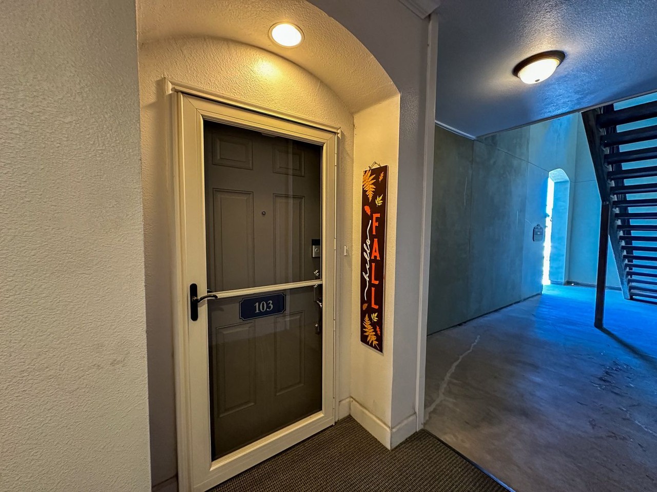 1561 Olympia Cir #103 - Photo 2 of 27