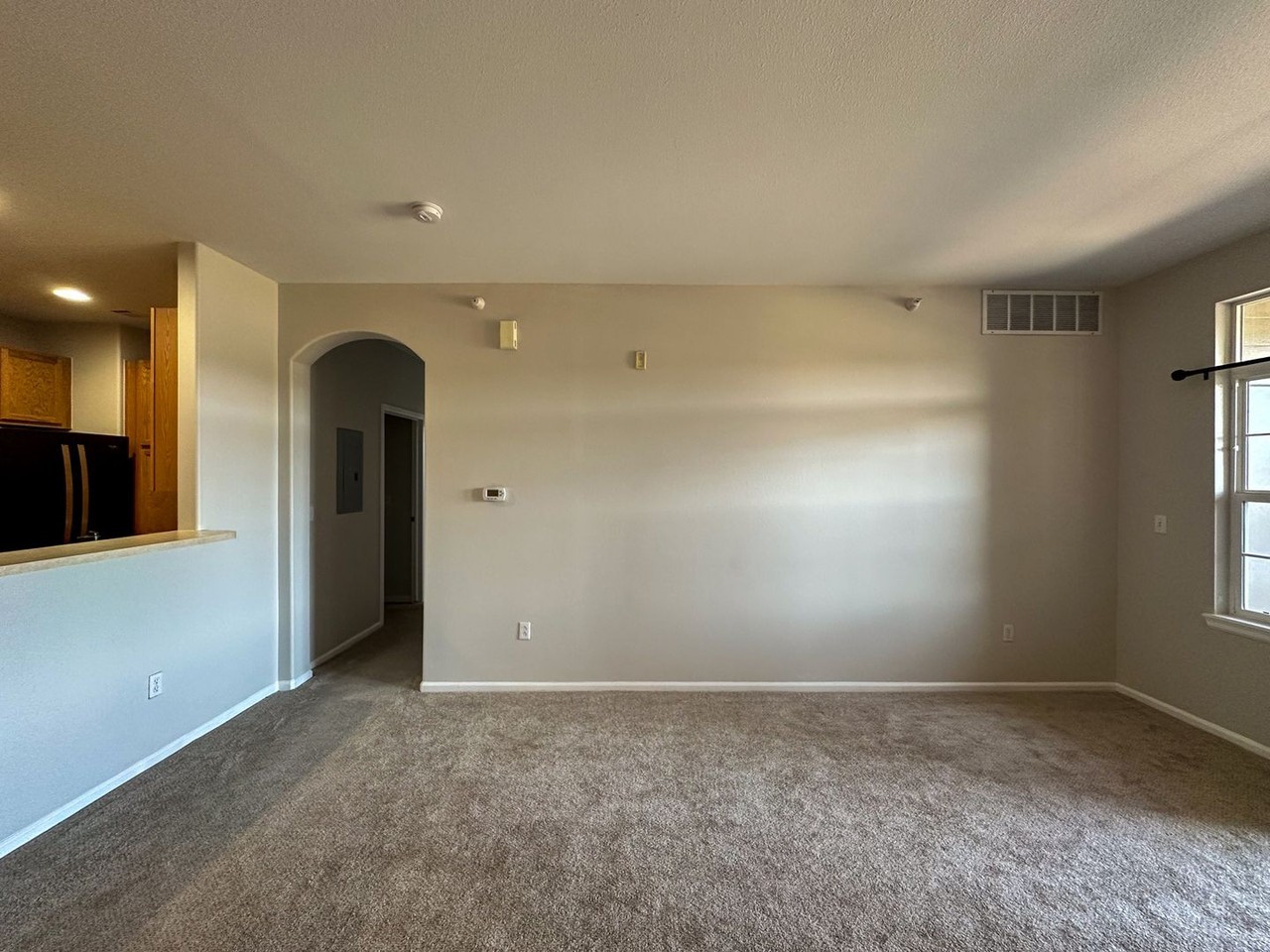 1561 Olympia Cir #103 - Photo 5 of 27