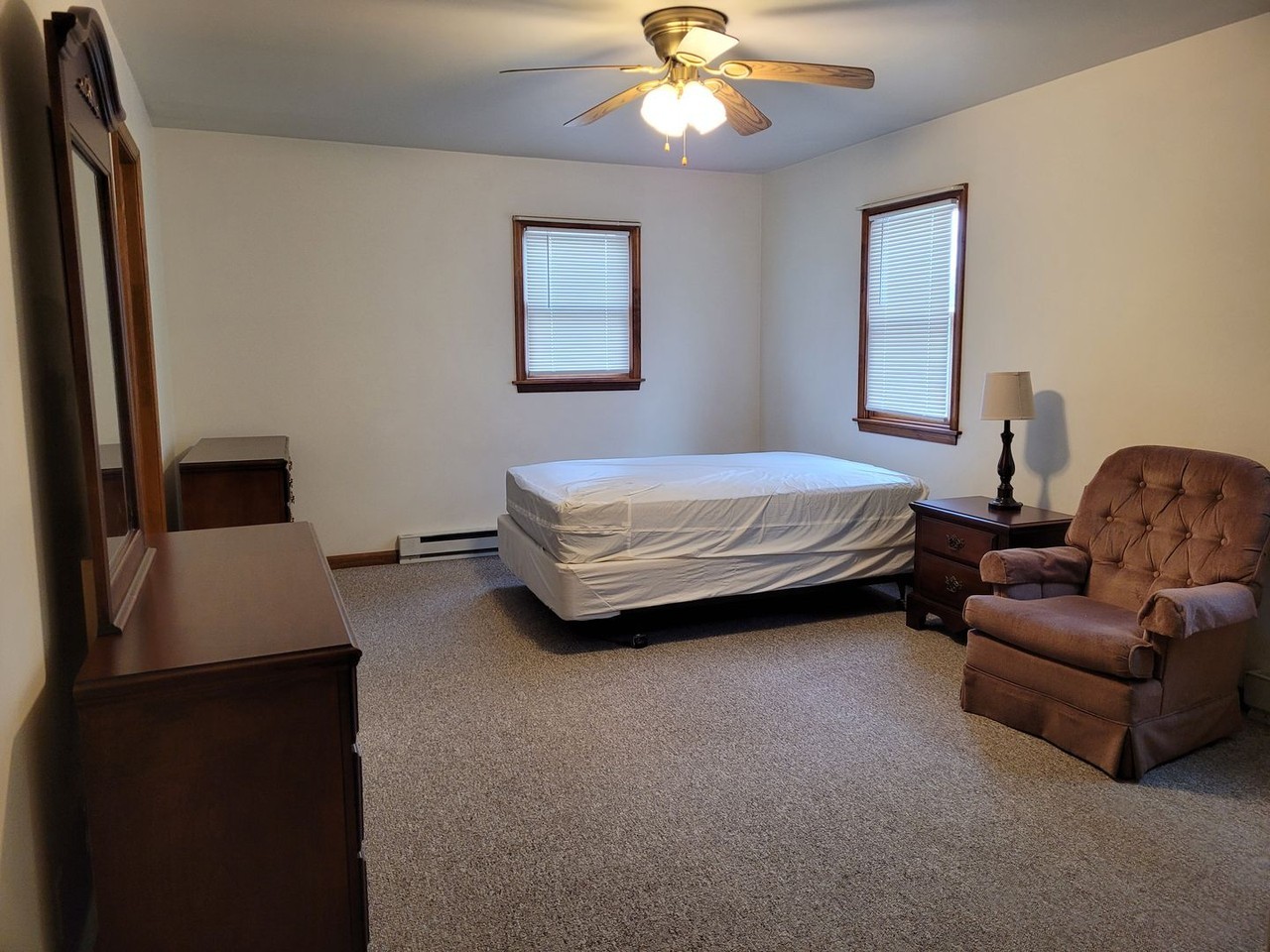 112 N Penn St - Photo 5 of 15
