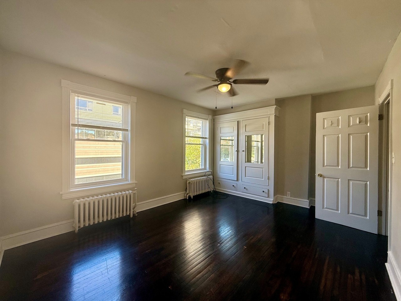 1506 Van Buren - Photo 6 of 15