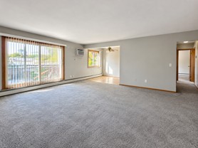 1749 Montana - Photo 1 of 1