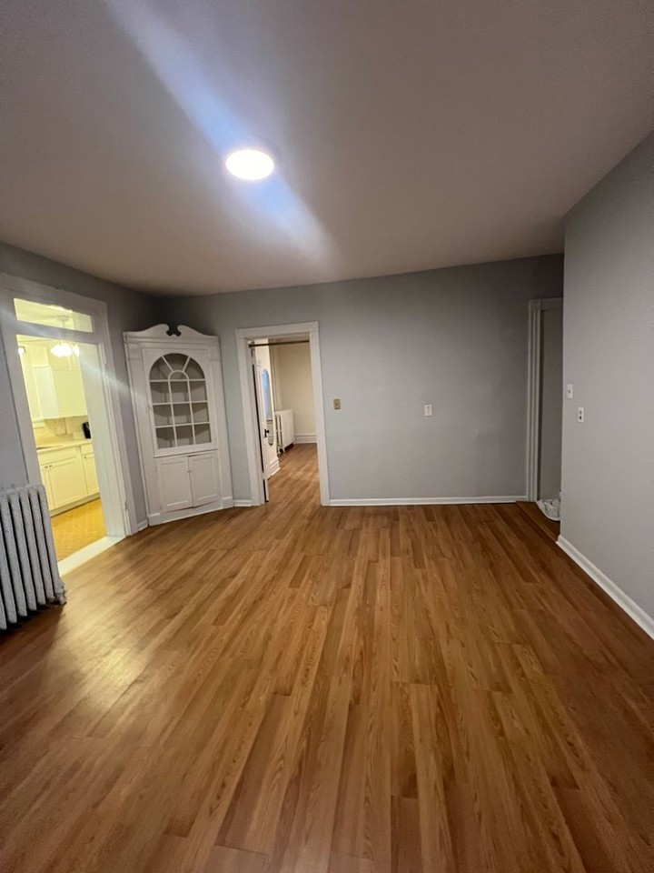 228 S West St - Photo 6 of 7