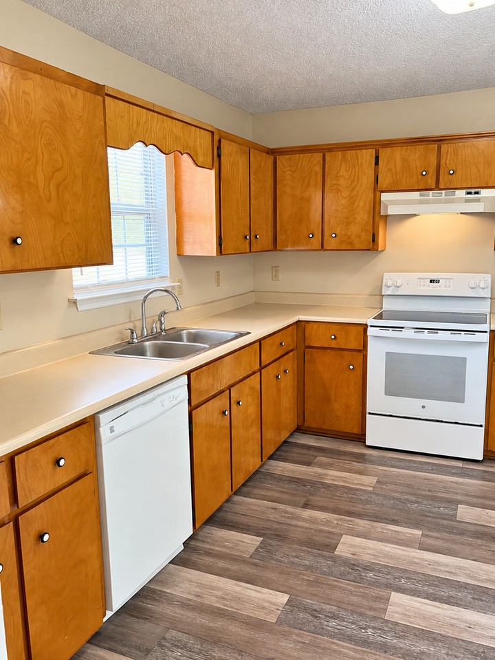 39 Talbot Ct - Photo 3 of 12