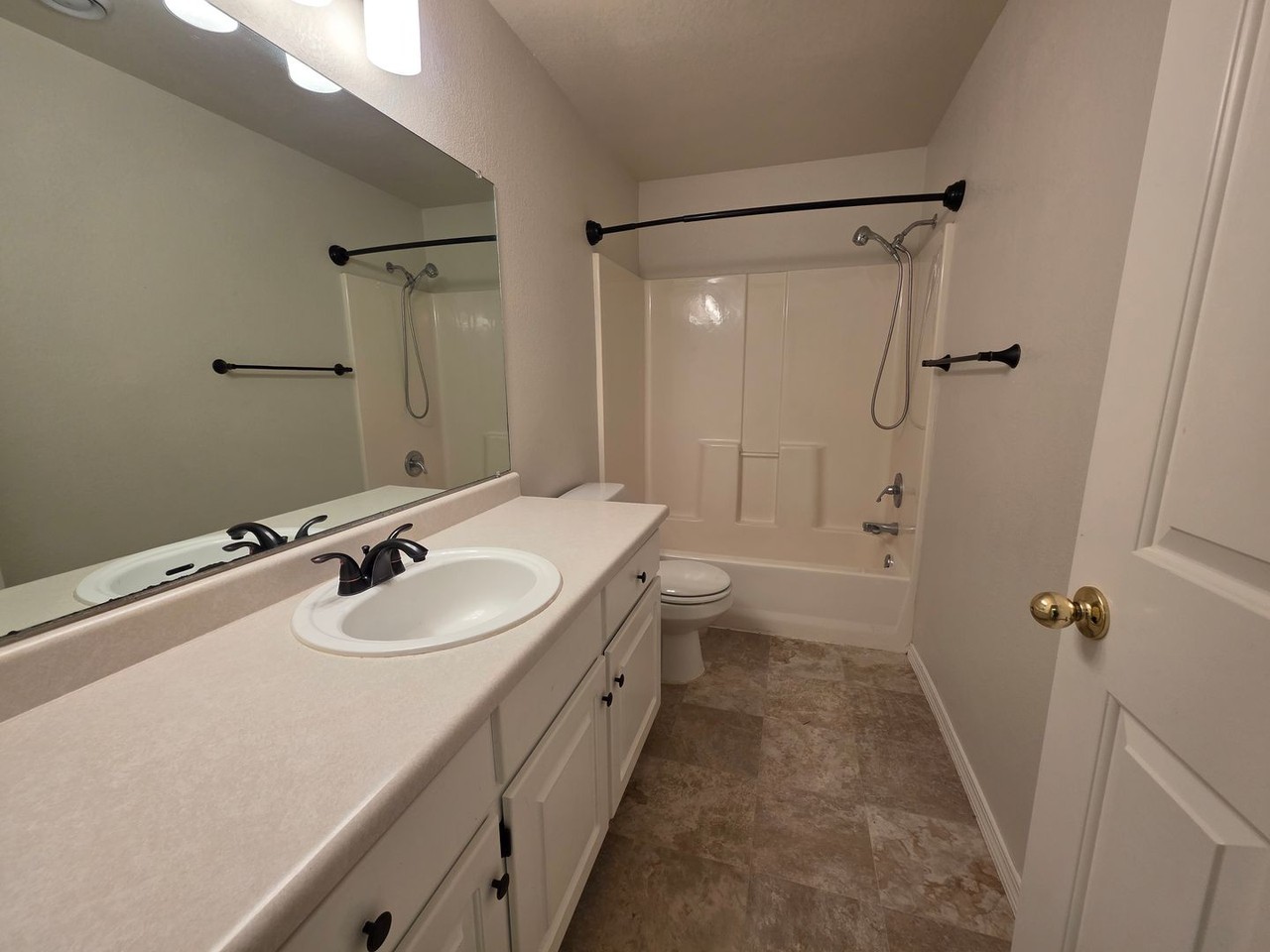1839 Cloverlawn Dr - Photo 7 of 14