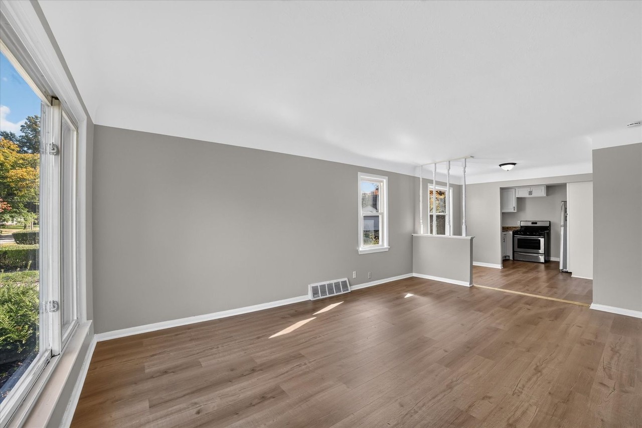 3814 Salisbury Rd - Photo 5 of 29