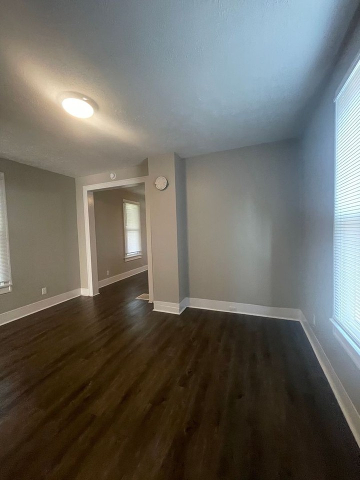 1603 N 15th St - Photo 2 of 14