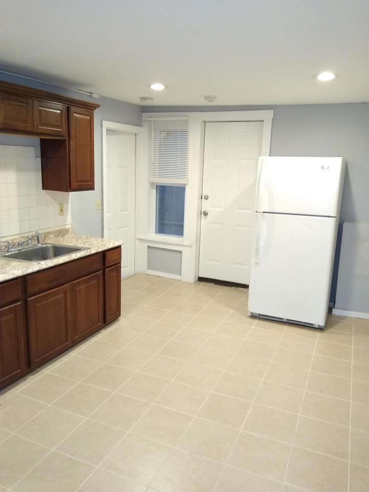 6 Gates Street - Photo 7 of 13