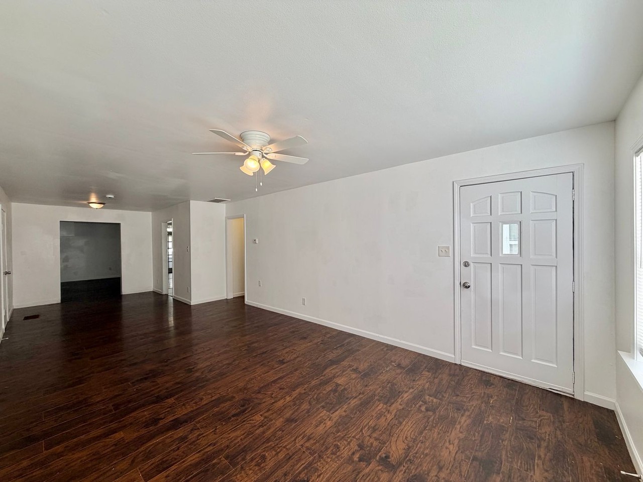 2117 Nw Denver Ave - Photo 6 of 29
