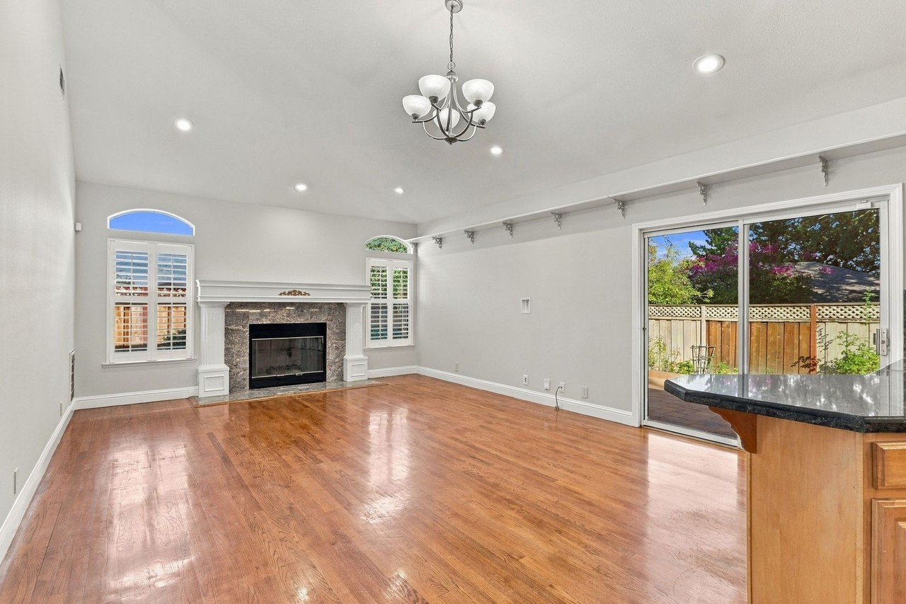 13526 Myren Dr - Photo 7 of 26
