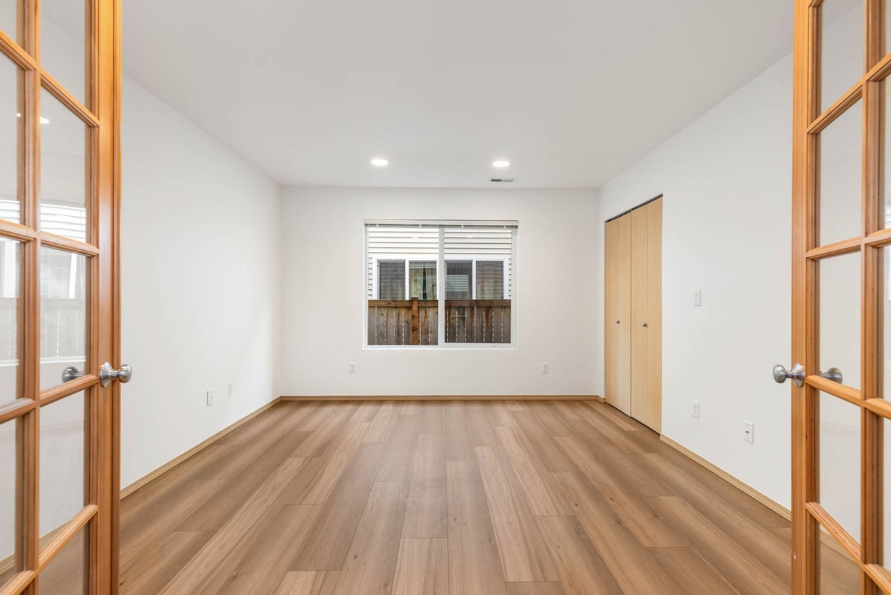24811 Se 19th St - Photo 4 of 30