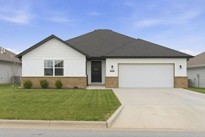 featured image of 883 S Parkside Cir