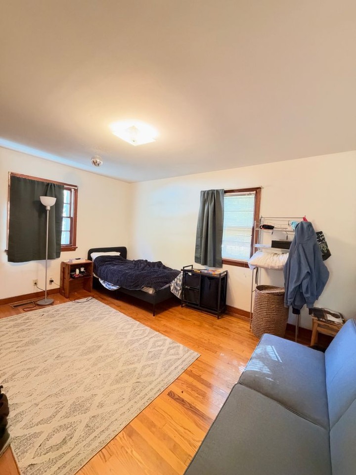 115 Mimosa Dr - Photo 5 of 12