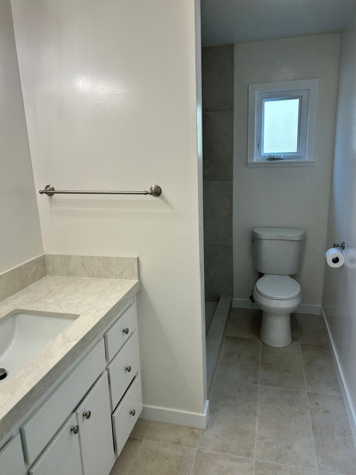 82 12th St - Photo 7 of 21