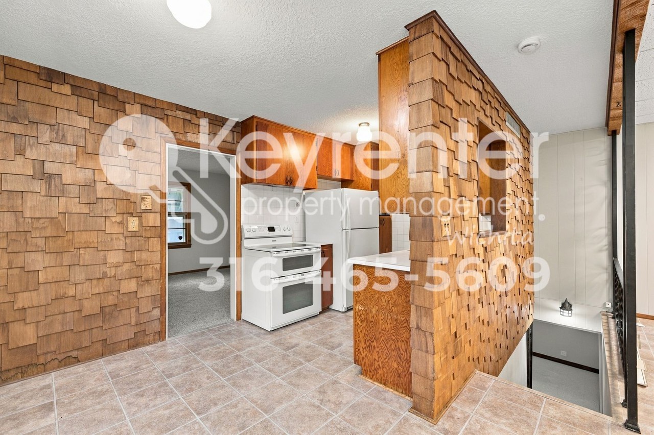 1731 S Washington Ave - Photo 6 of 21