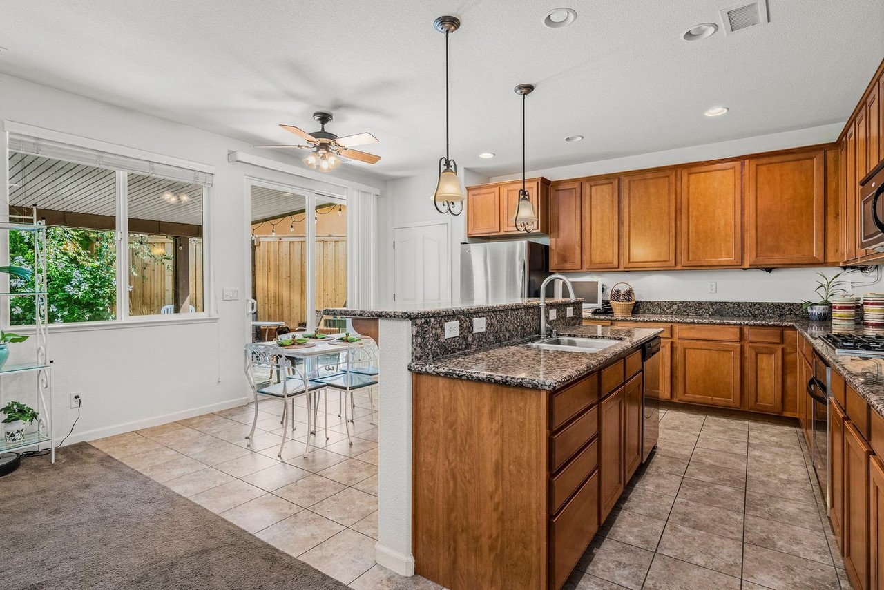 11430 Torino Ct - Photo 7 of 25