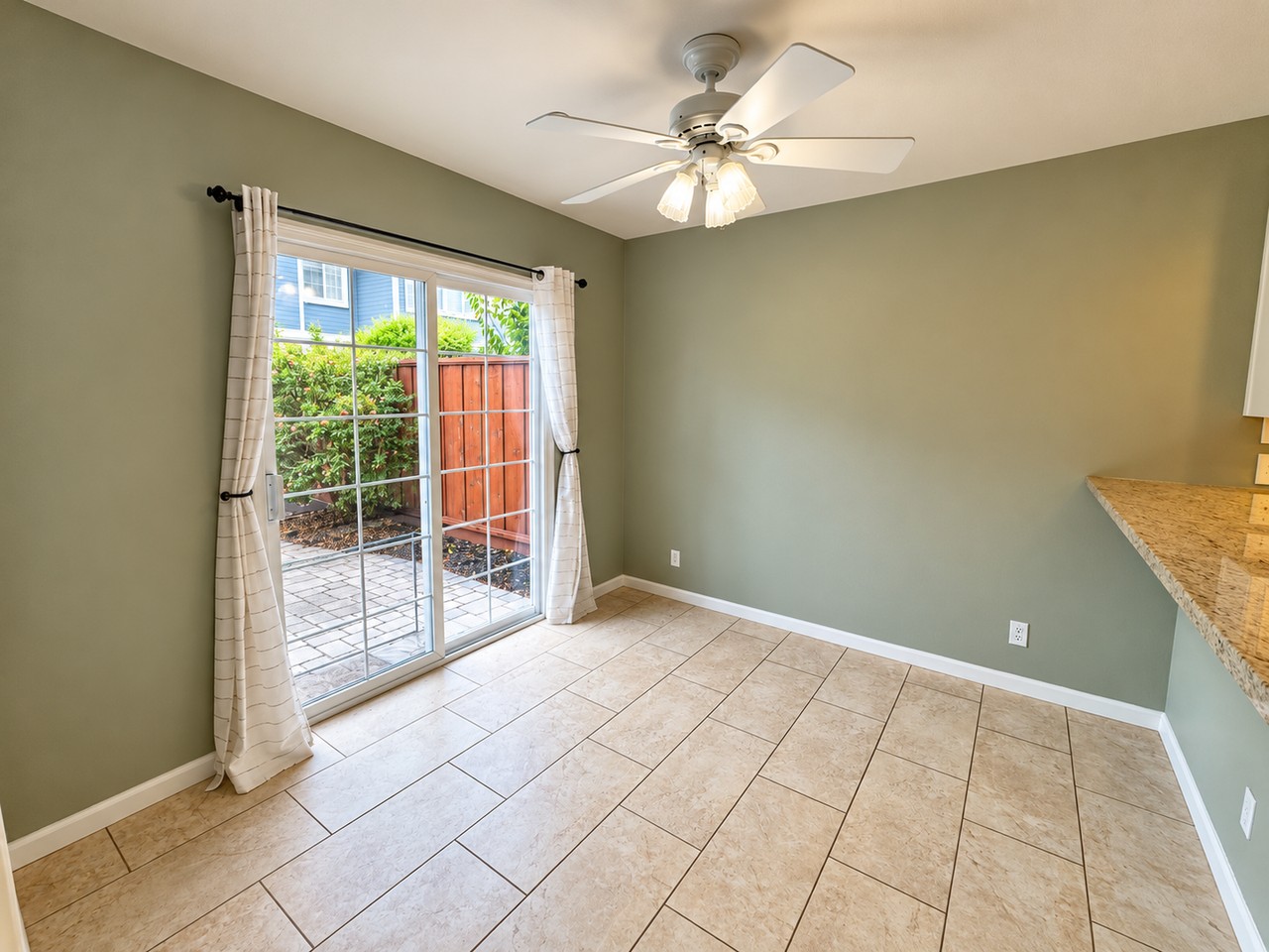 1510 Corte Reina Cmn - Photo 7 of 29
