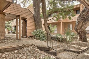 Alamo Heights Treehouse - Photo 1 of 1