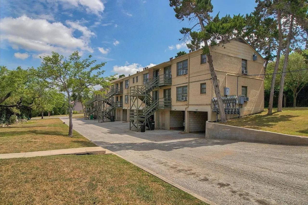 Bel-Aire Apartments - Photo 2 of 5