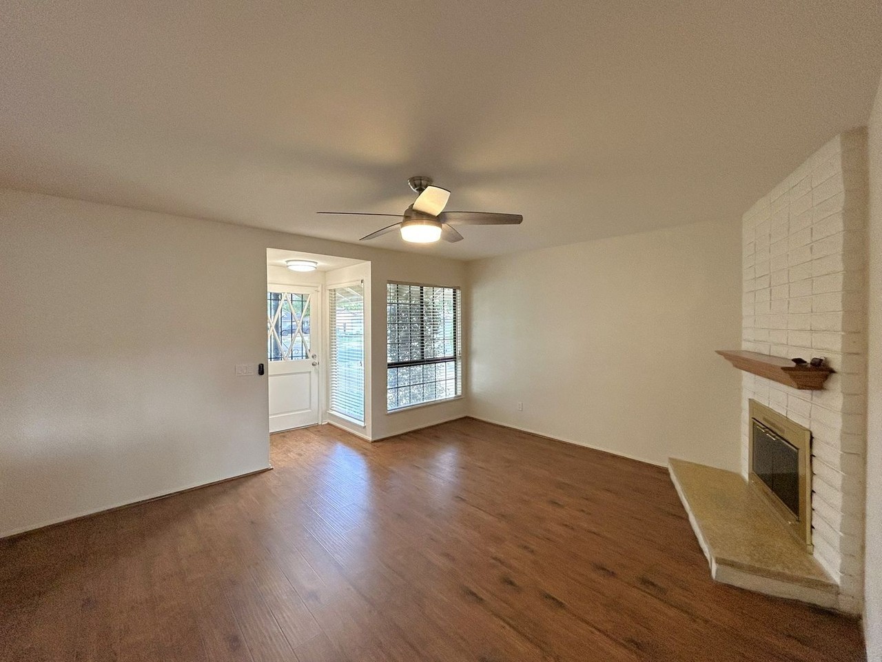 352 Gilmore Dr #352 - Photo 4 of 24