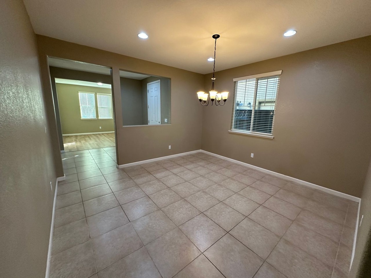 385 W Cupertino Ave - Photo 3 of 31