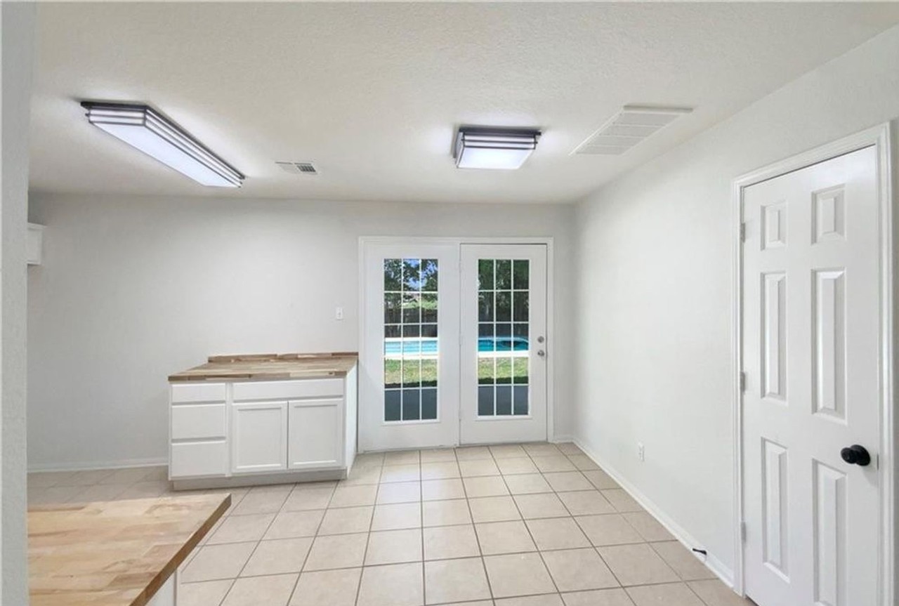 2405 Riley Dr - Photo 3 of 19