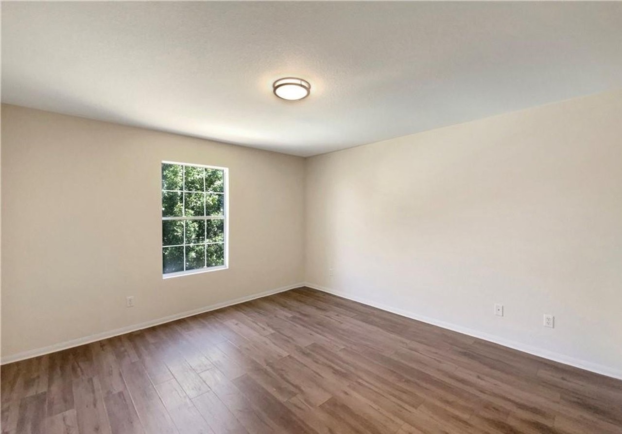 2405 Riley Dr - Photo 5 of 19