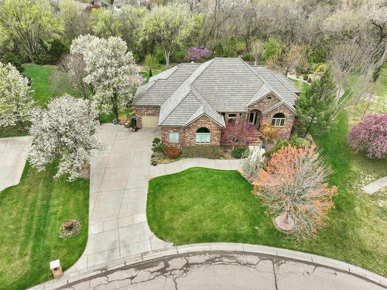 3 N Stagecoach Ct - Photo 2 of 22