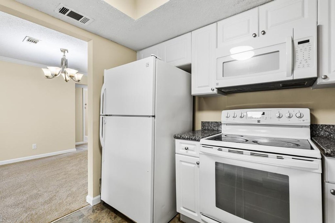 6550 Mission Ct - Photo 6 of 21