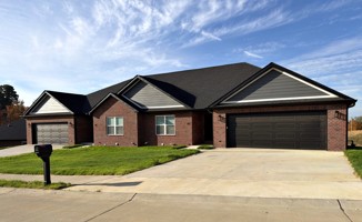 featured image of 49 Creekside Way