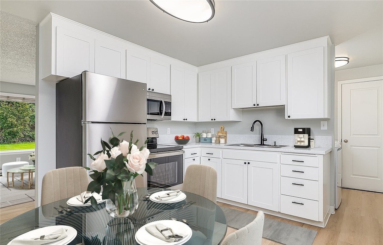 15027 179th Avenue Southeast - Photo 4 of 21