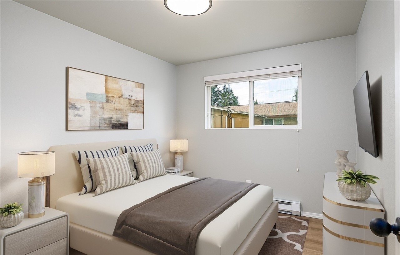 15027 179th Avenue Southeast - Photo 6 of 21