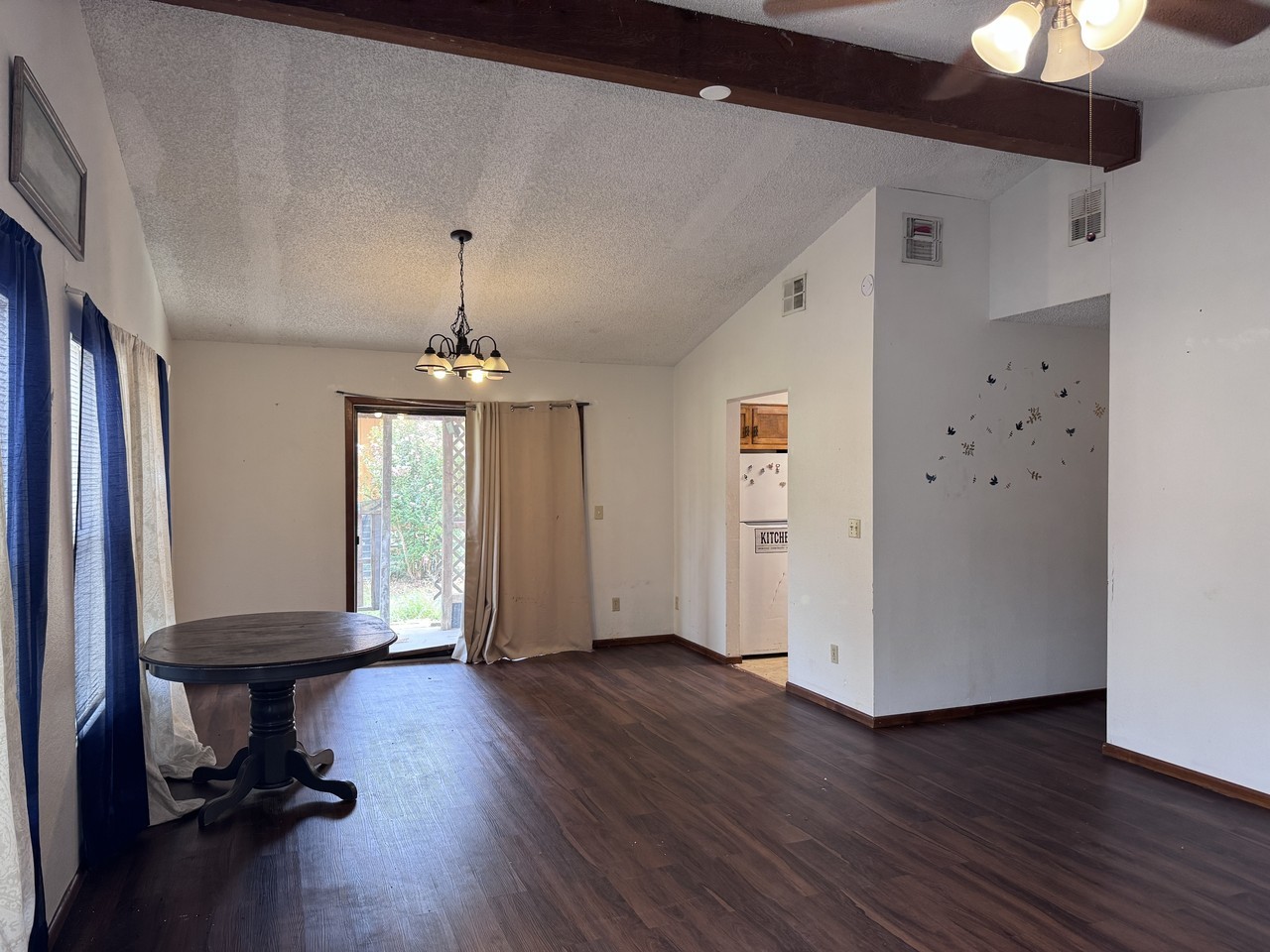 Pecan Grove Apartments - Photo 3 of 9