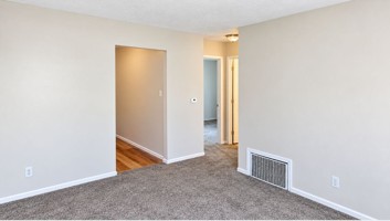 featured image of 712 E Front St