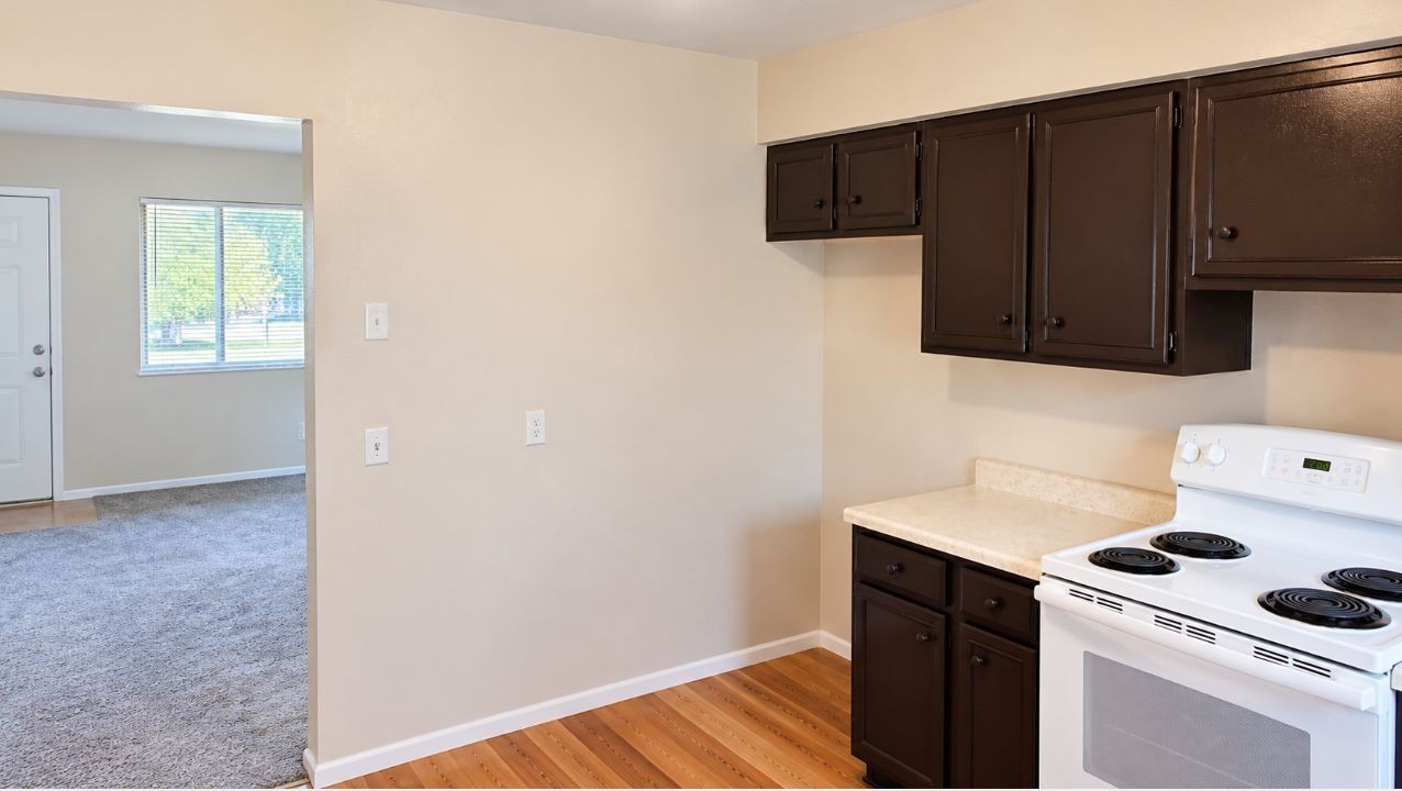 712 East Front Street - Photo 3 of 8