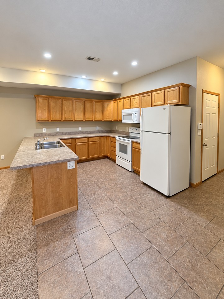 24801 Talladega Road - Photo 5 of 20
