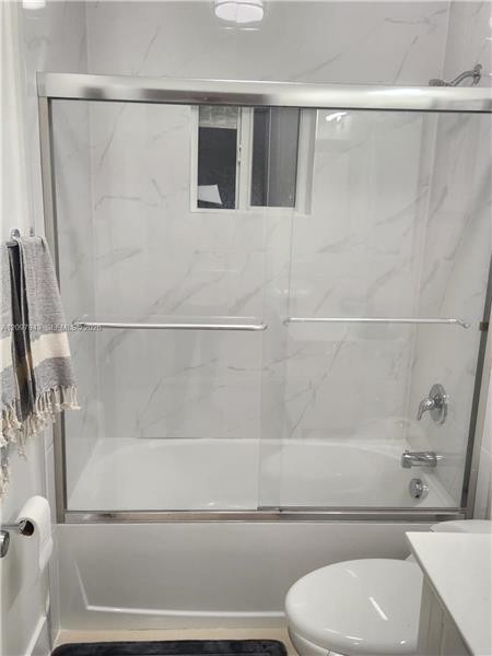 1426 NW 74th St #0 - Photo 5 of 18