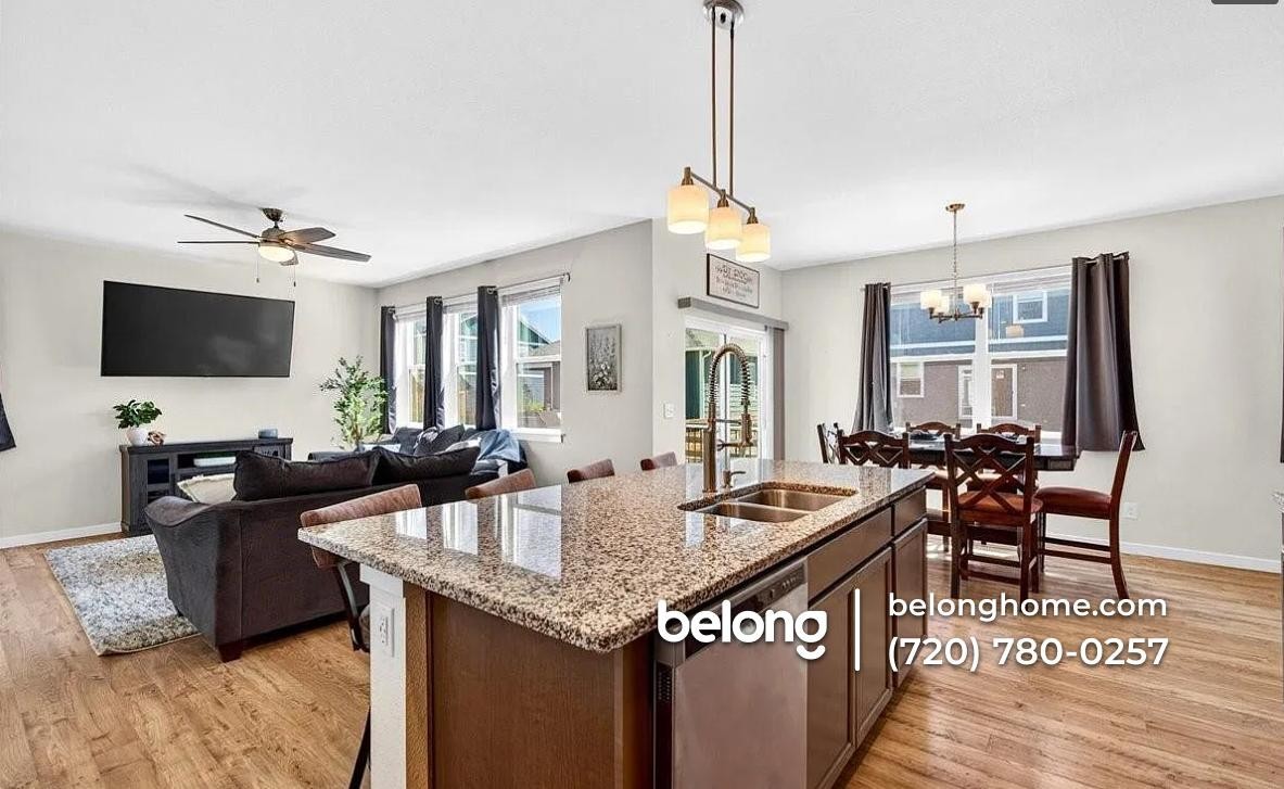 172 Fox St - Photo 2 of 13