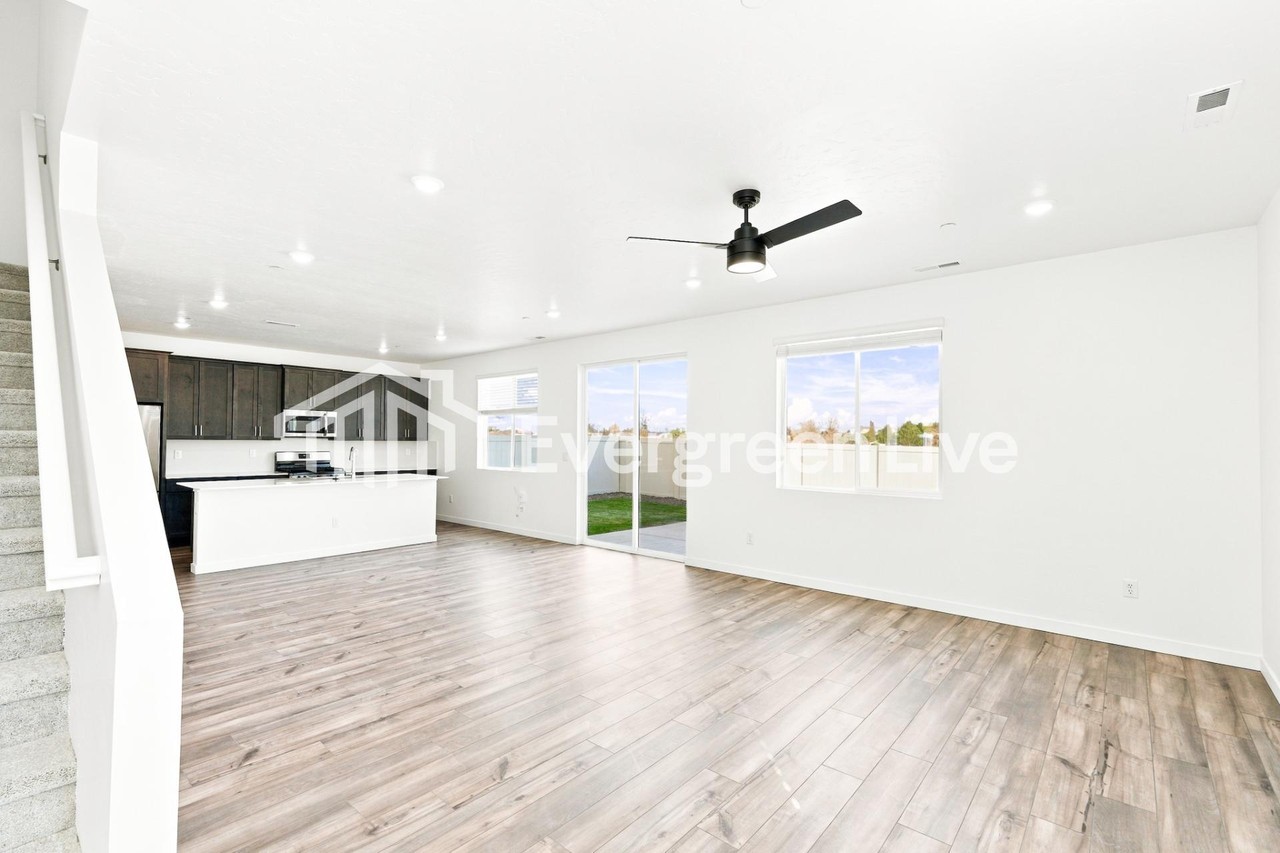 2725 Fall Line St - Photo 5 of 15