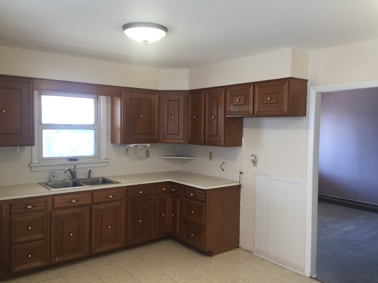 740 Chestnut St - Photo 2 of 11