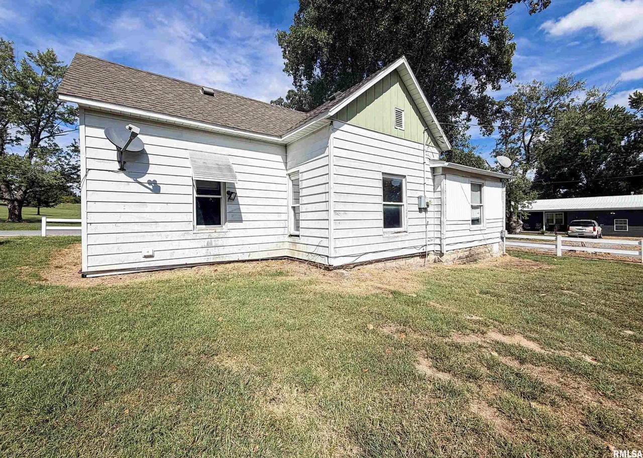 1613 Eldorado St - Photo 3 of 21