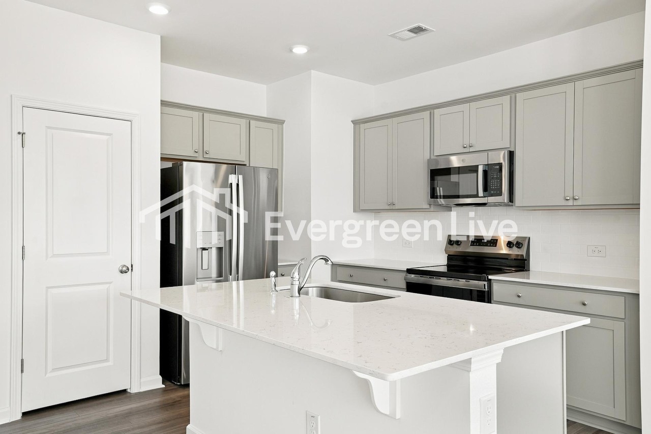 11 Evie Way - Photo 5 of 15