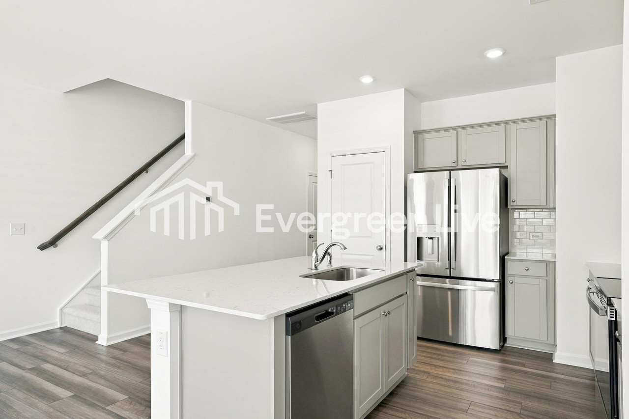11 Evie Way - Photo 6 of 15