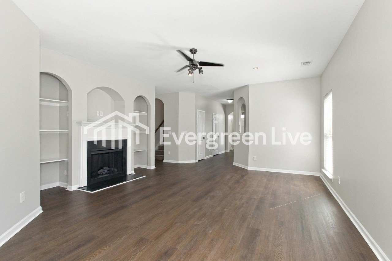6443 Cheshire Cove Dr - Photo 3 of 15