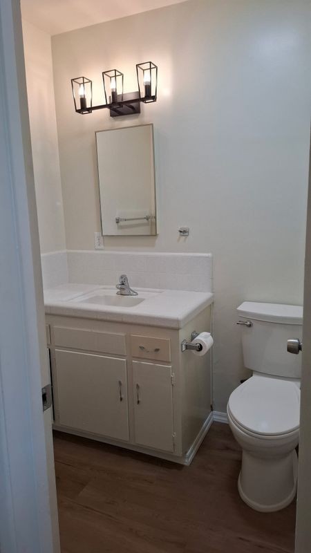 359 Oxford St - Photo 4 of 6