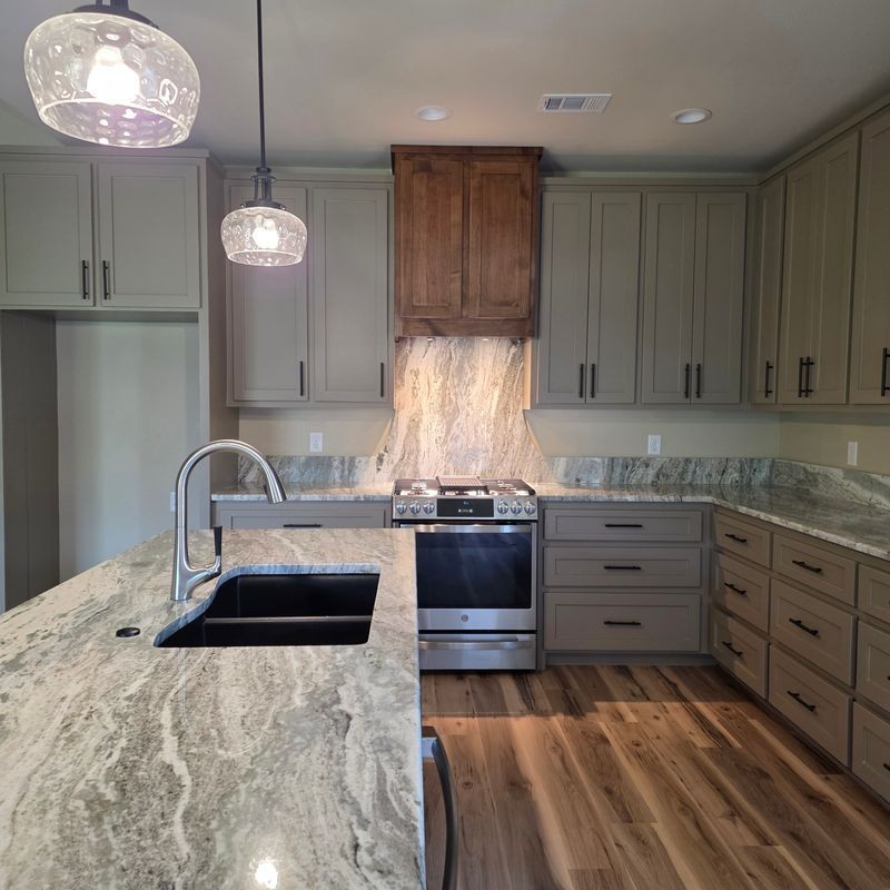 131 Legacy Ln - Photo 3 of 8