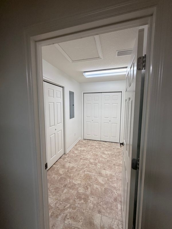 219 Bradford Dr - Photo 7 of 15