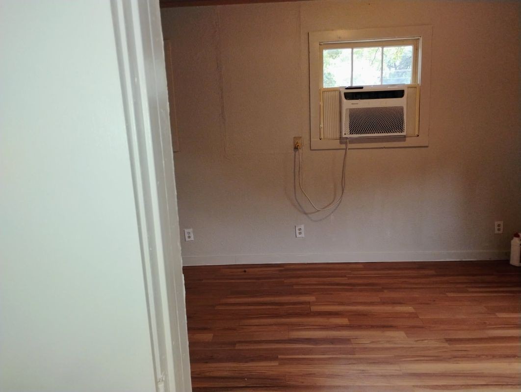 412 N Saint Augustine Dr - Photo 3 of 11