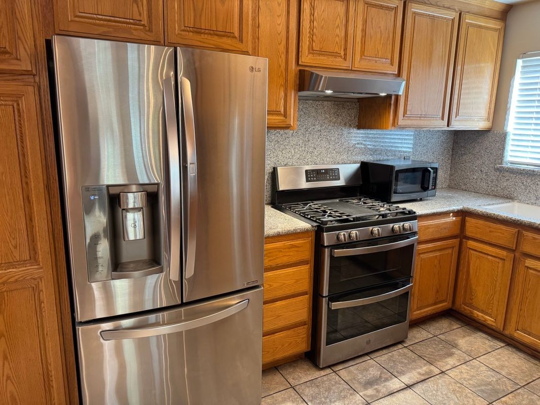 412 Ariel Dr - Photo 3 of 14